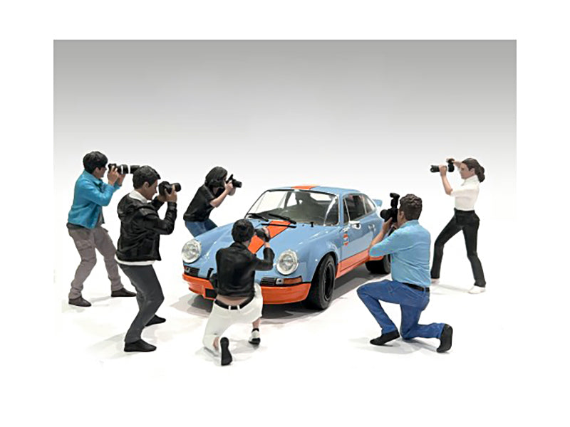 "Photographers" 6 piece Figure Set for 1/24 Scale Models by American Diorama