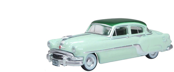 1954 Pontiac Chieftain 4 Door Shannon Green with Brookmere Green Top 1/87 (HO) S