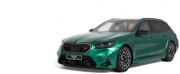 2024 BMW M5 Touring (G99) Isle of Man Green Metallic with Black Top 1/18 Model C